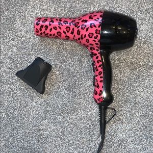 Blow dryer